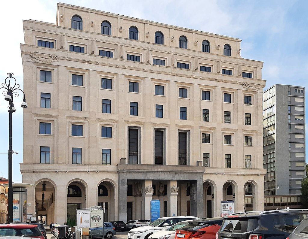 Palazzo INPS, Padua — Gino Peressutti’s Travertine Palace on Piazza Insurrezione (1933–1937)