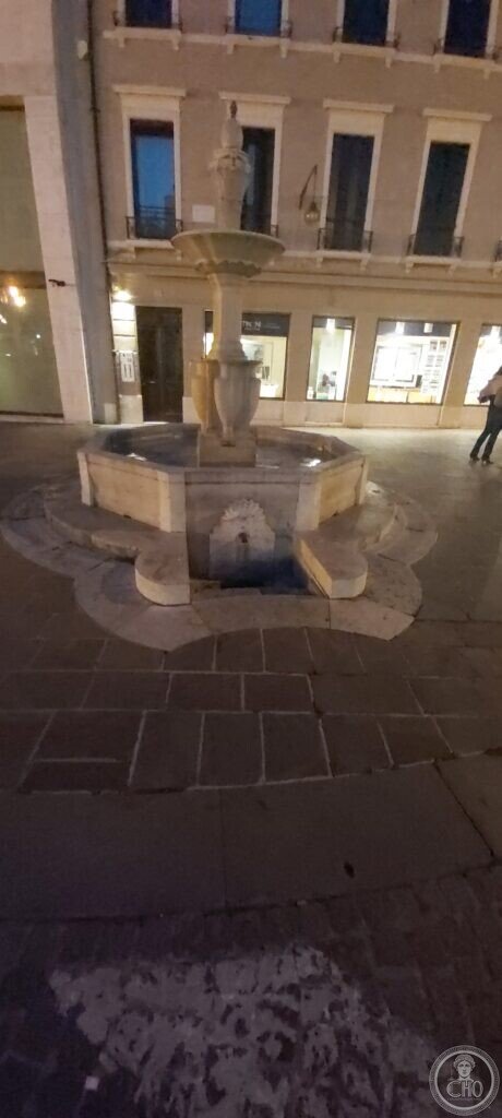 Fontana di Piazza San Vito — Treviso (1930)