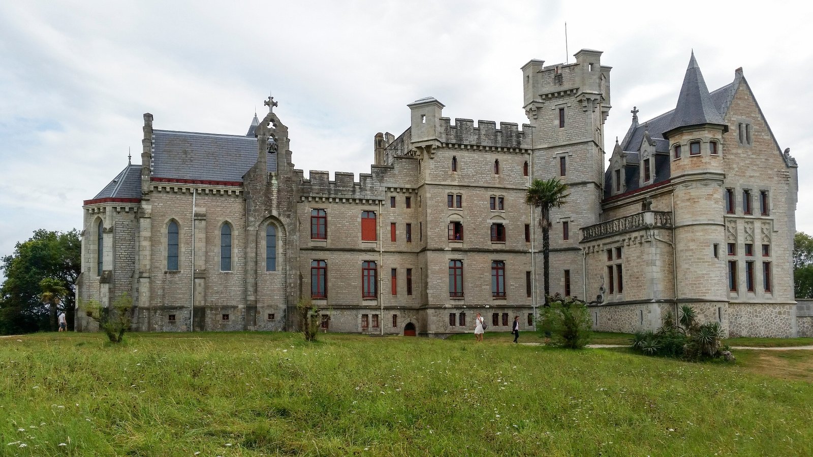 Château d'Abbadia — view