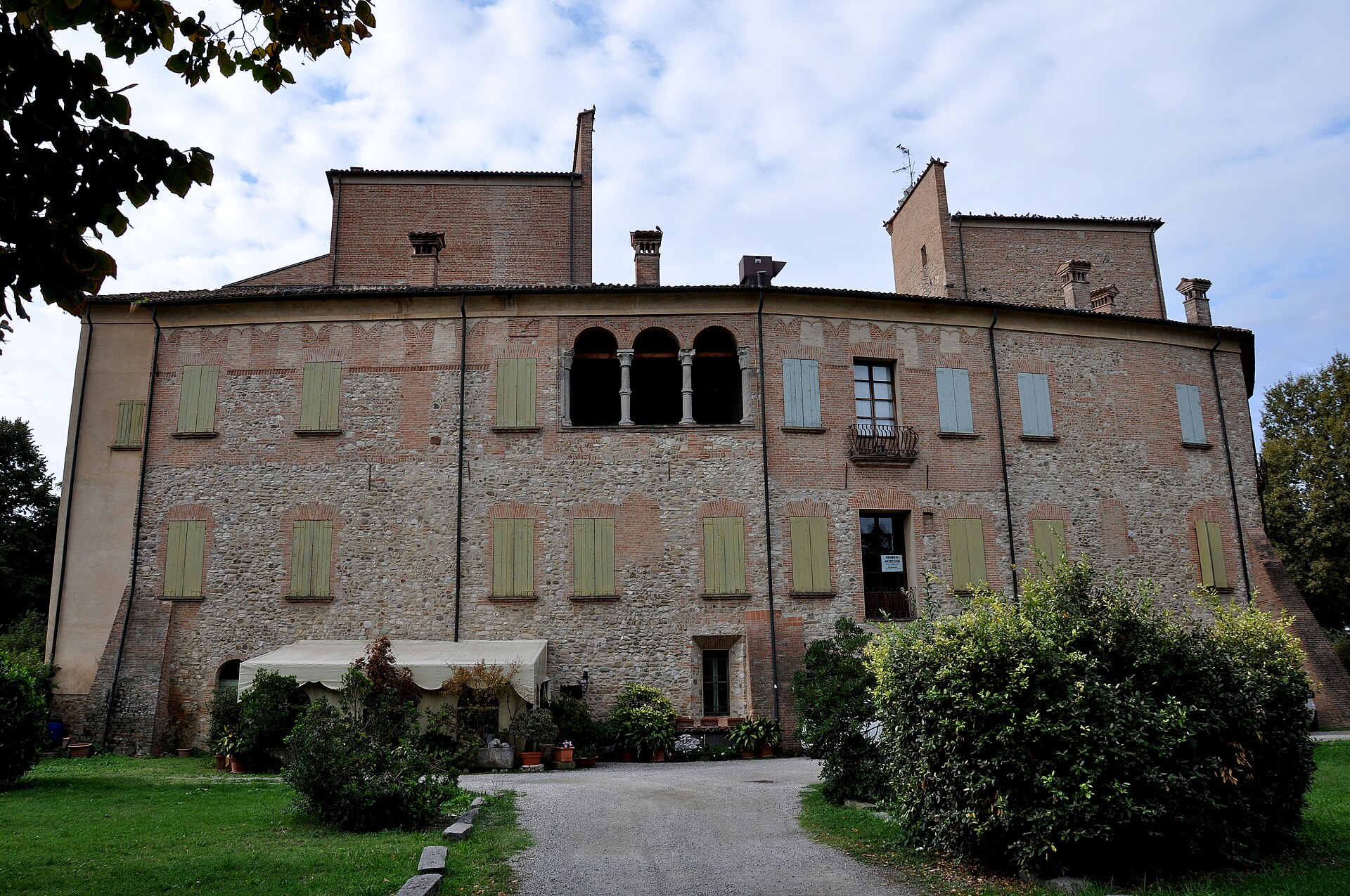 Castello Di Arceto — via Wikimedia Commons