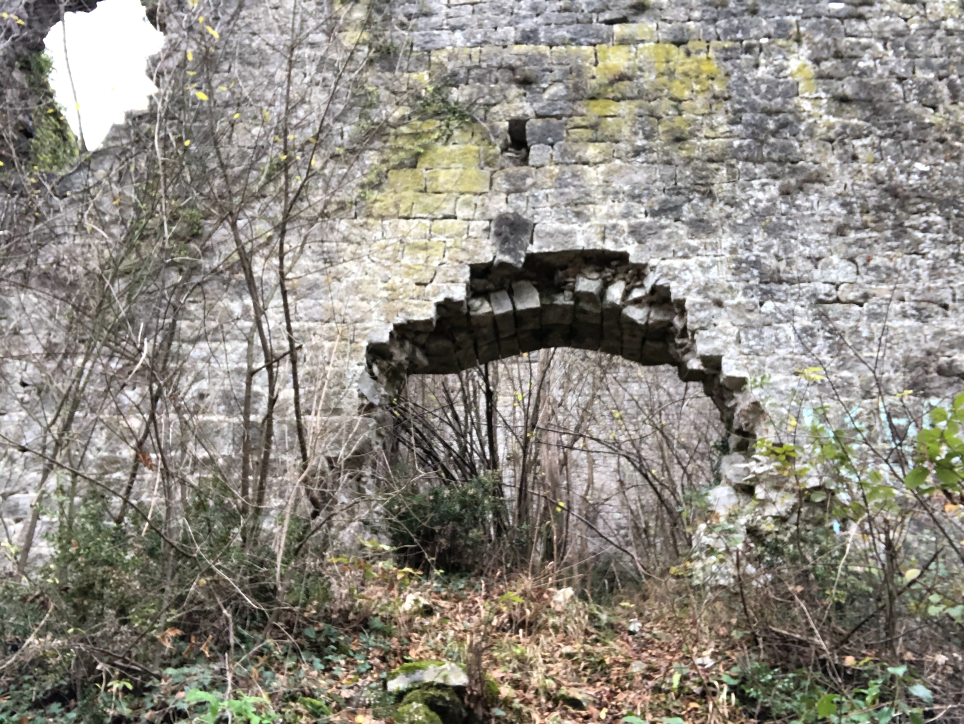 Gronumbergo Castle — via Wikimedia Commons