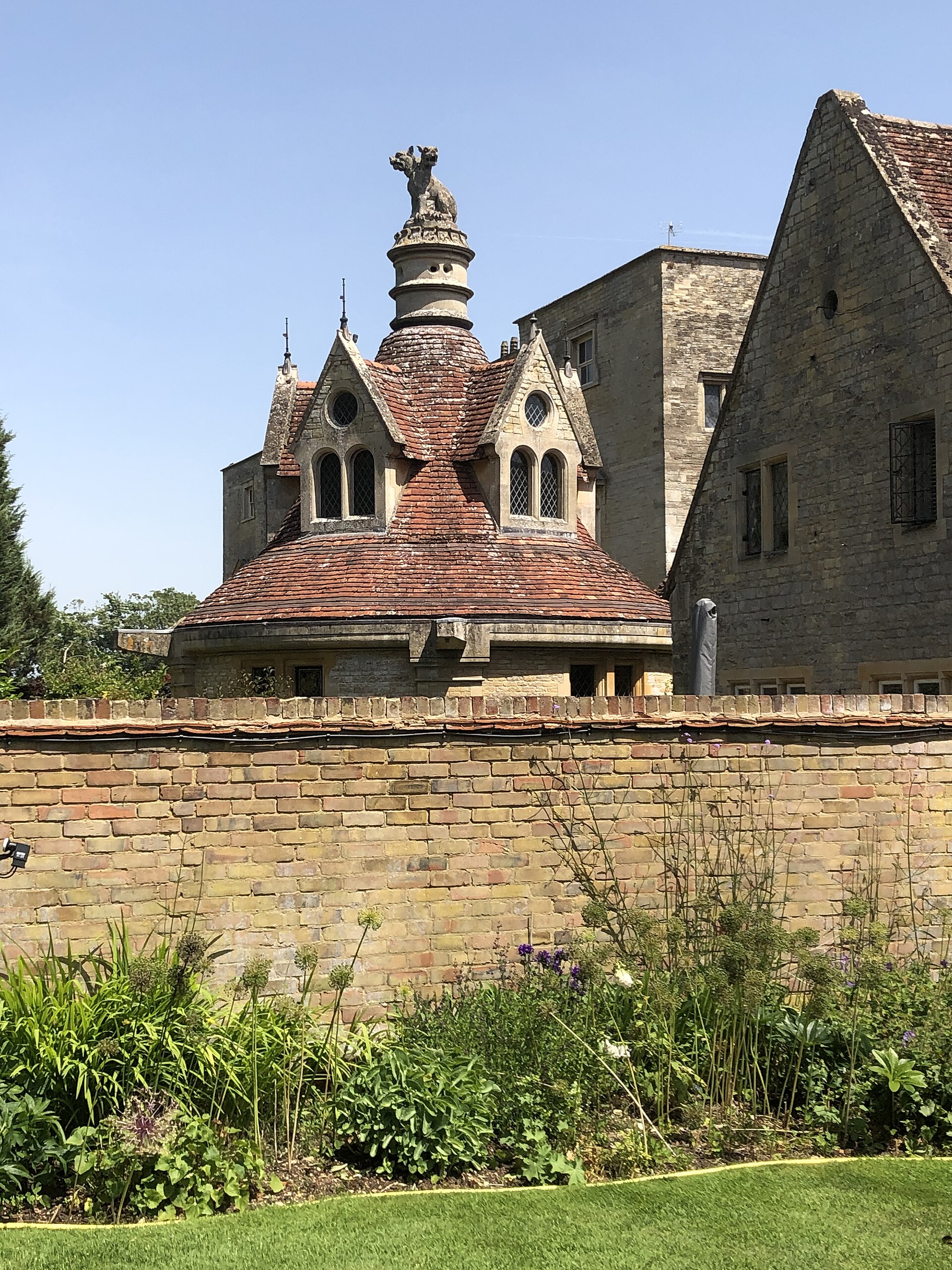 Cerberus Privy — view