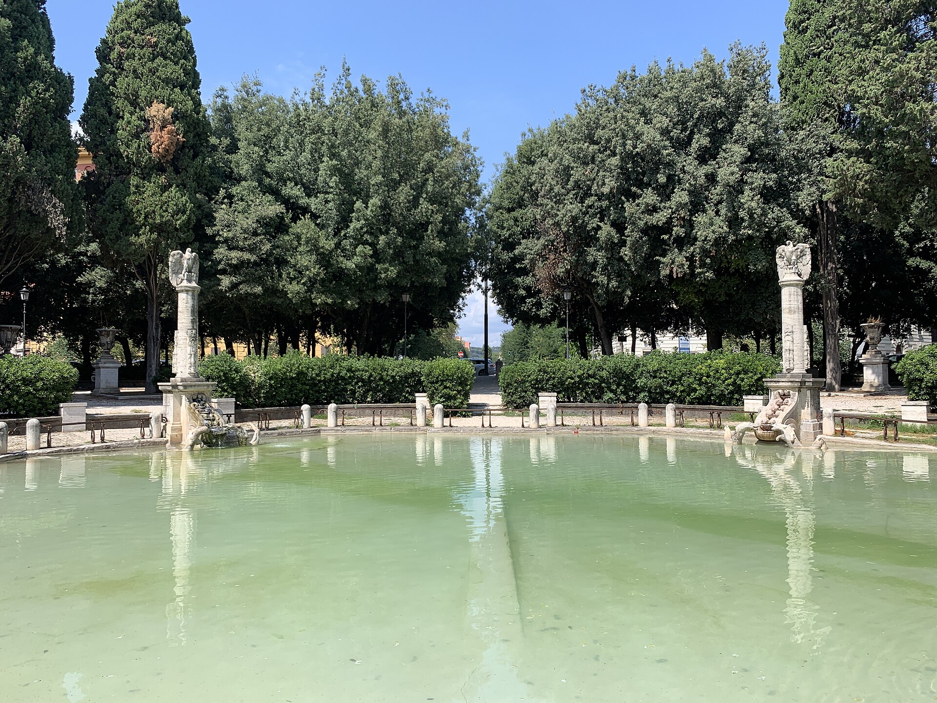 Fountain of Piazza Mazzini — via Wikimedia Commons