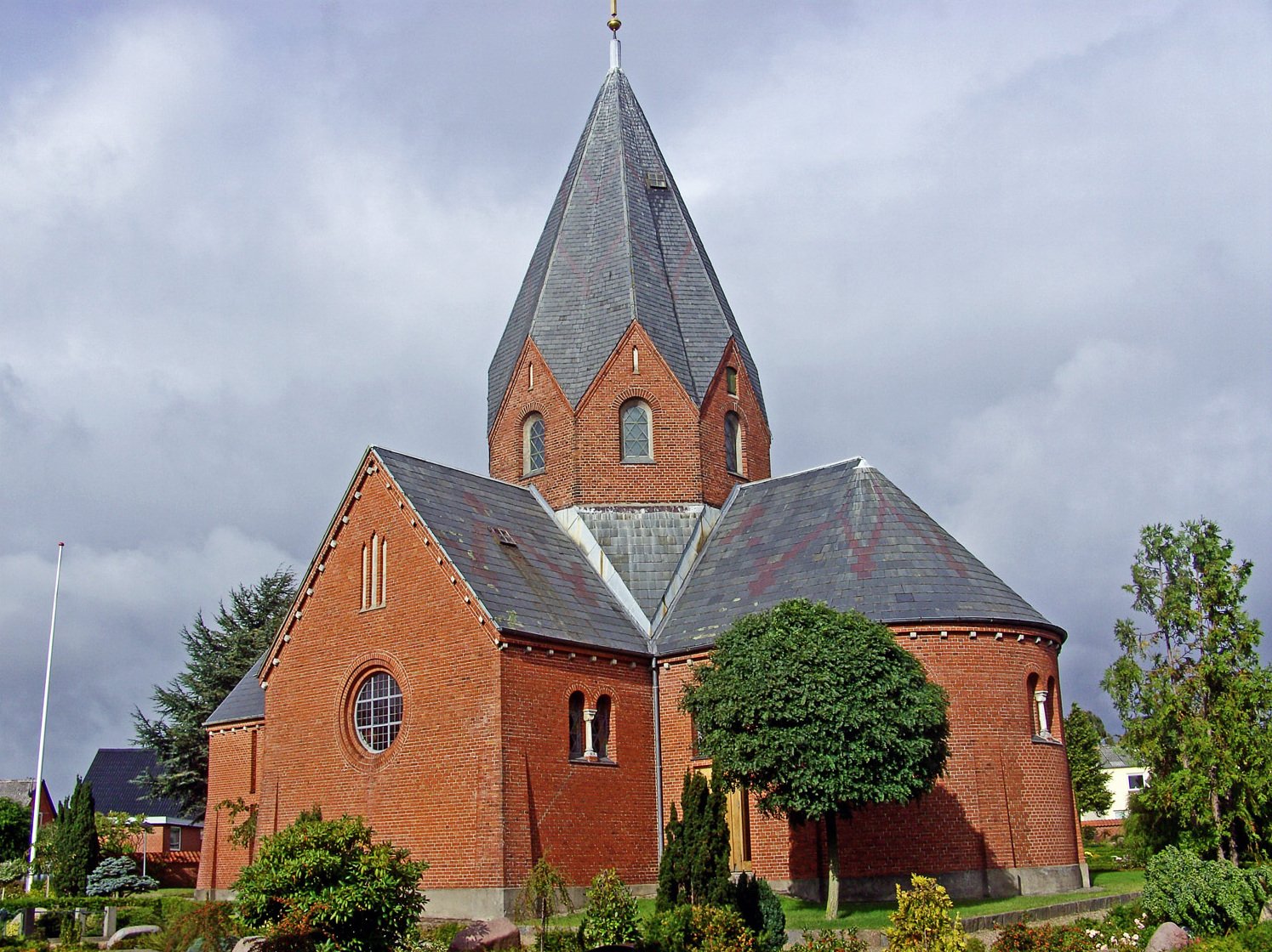 Hadsund Church — view