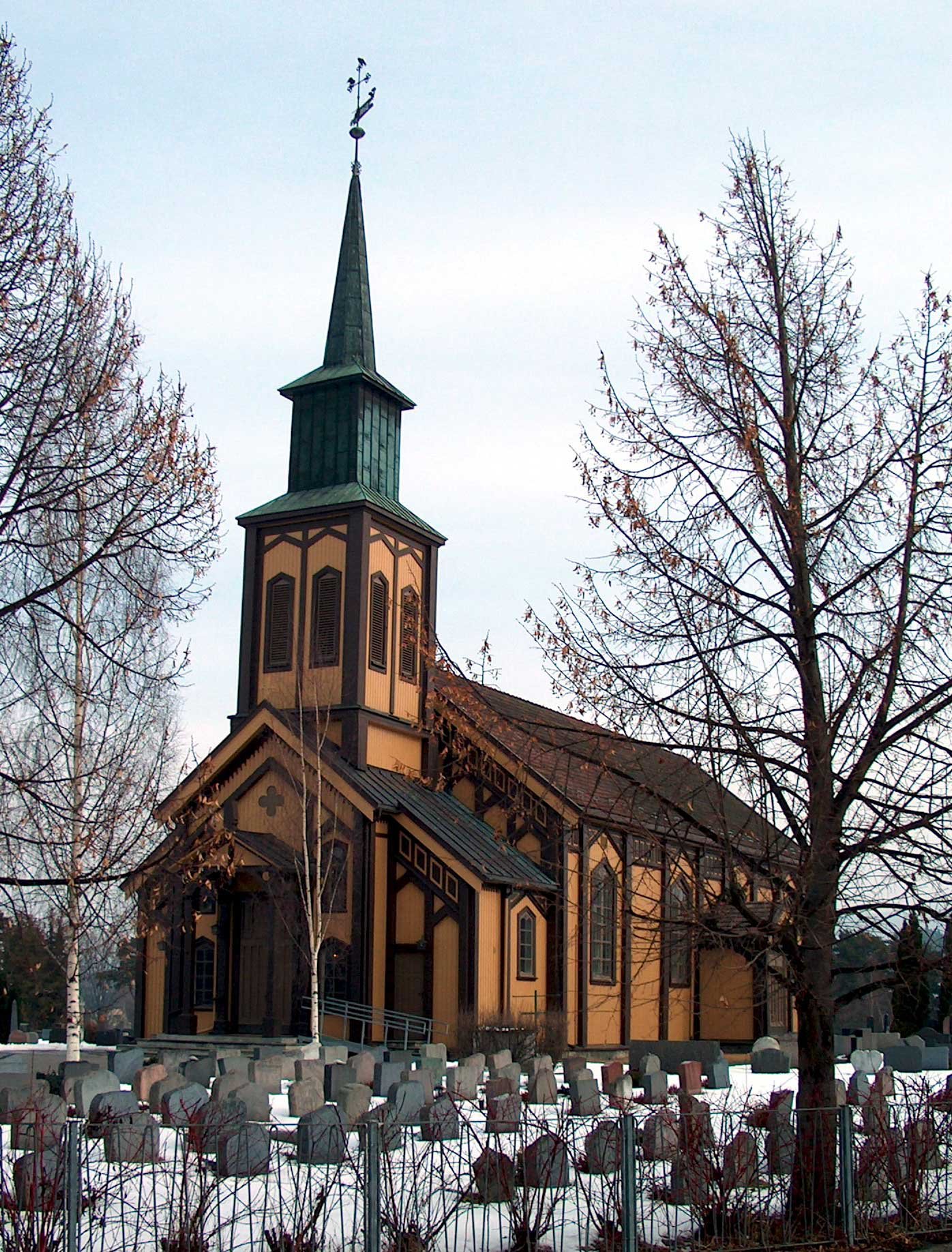 Hønefoss Church — view
