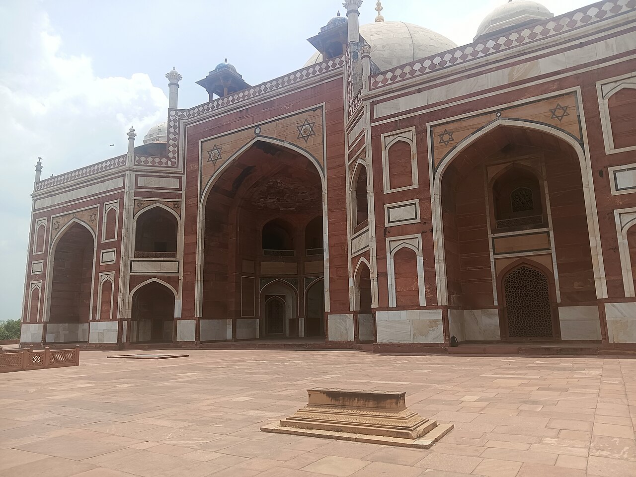 Humayun's Tomb in the Nizamuddin neighbourhood of Delhi, India — the first great Mughal mausoleum in India, built 1565–1572 CE in red sandstone and white marble by the widow of Emperor Humayun, the direct prototype for the Taj Mahal, UNESCO World Heritage inscribed in 1993