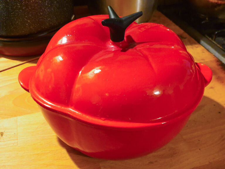 Flame and Enamel: Armand Desaegher, Octave Aubecq, and the Culinary Foundry of Le Creuset, 1925