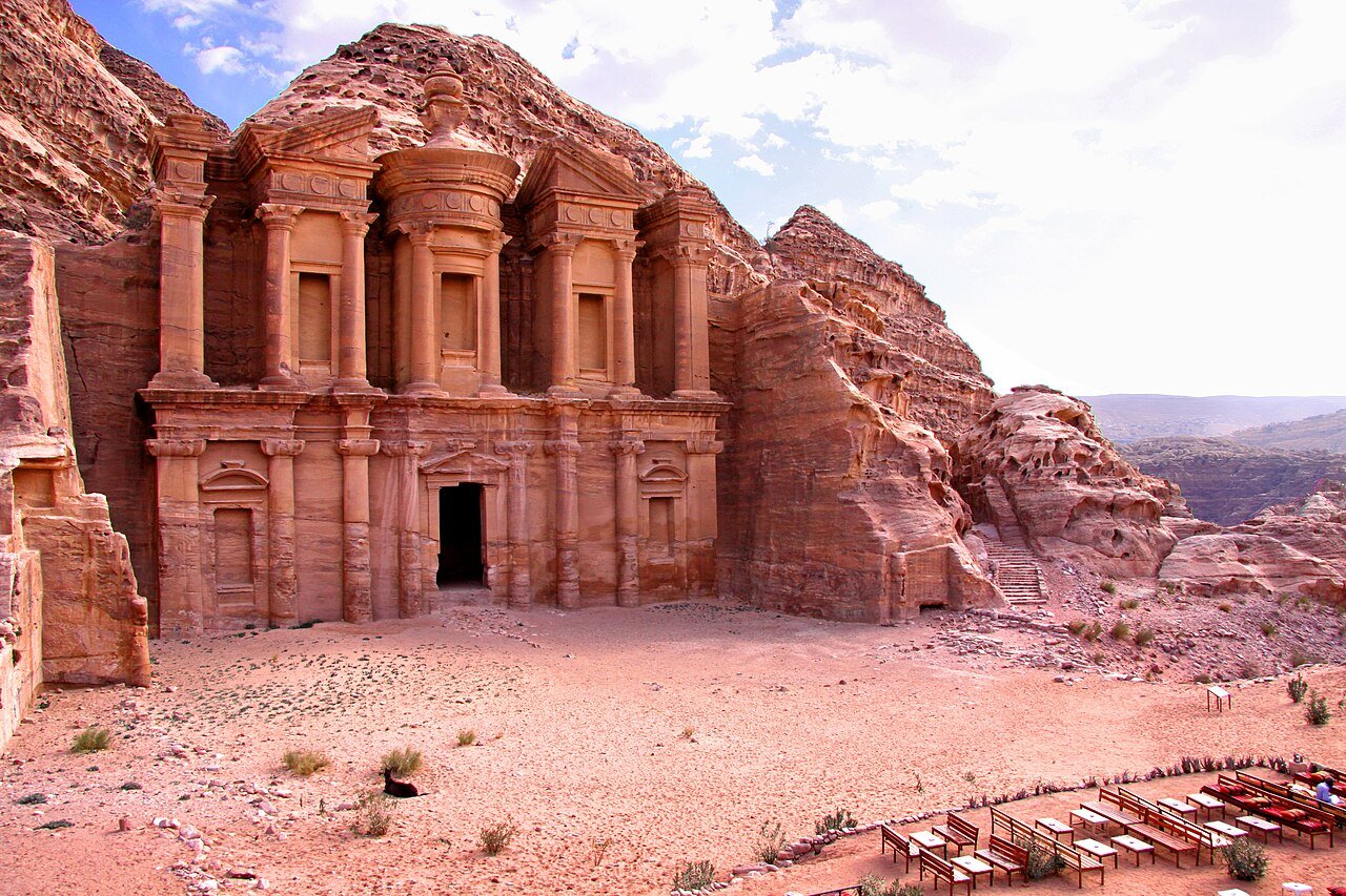 Petra Treasury Al-Khazneh Jordan — UNESCO World Heritage Site