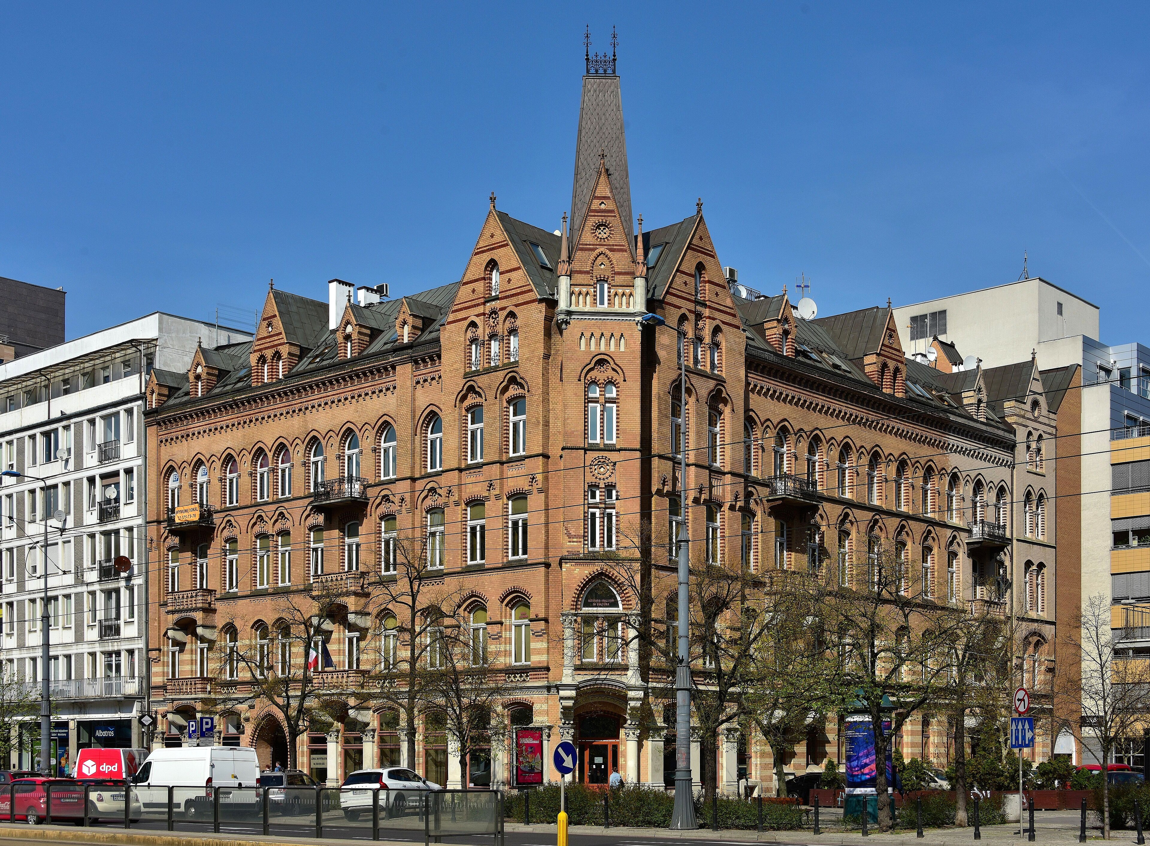 Taubenhaus Tenement — view