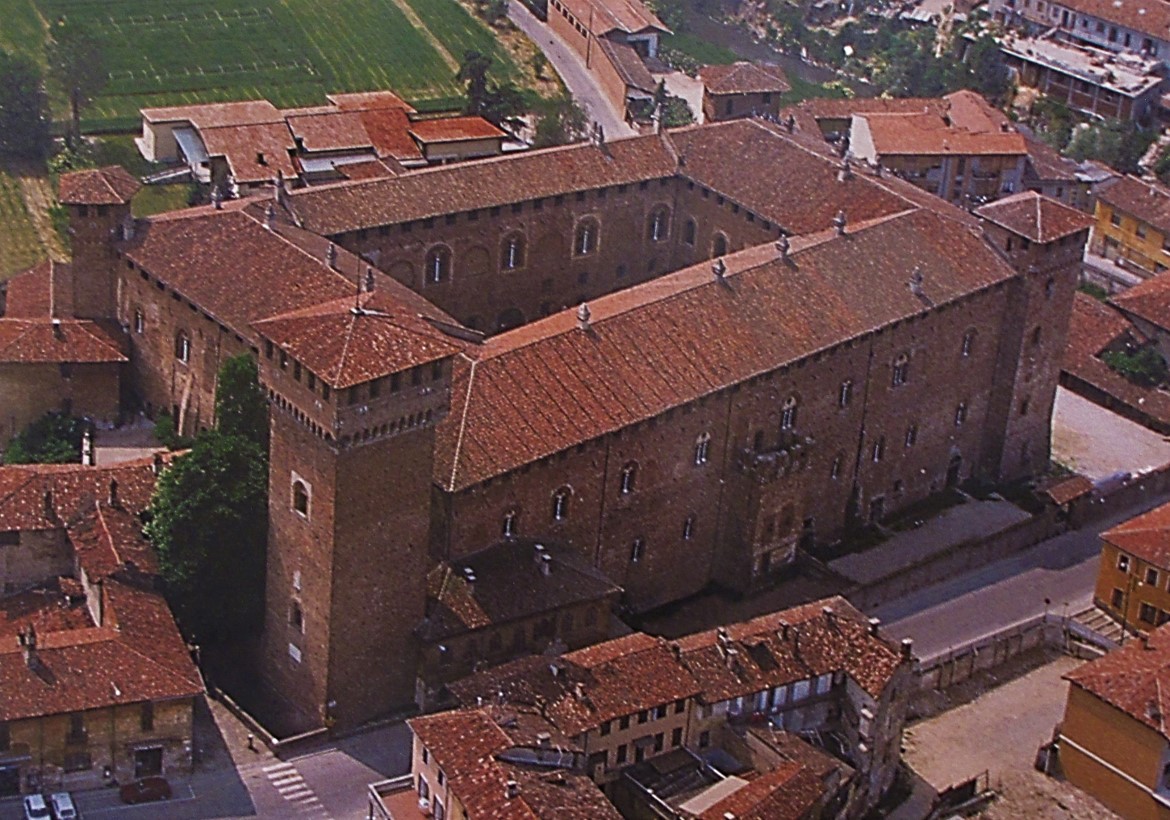 Castello Bolognini — via Wikimedia Commons