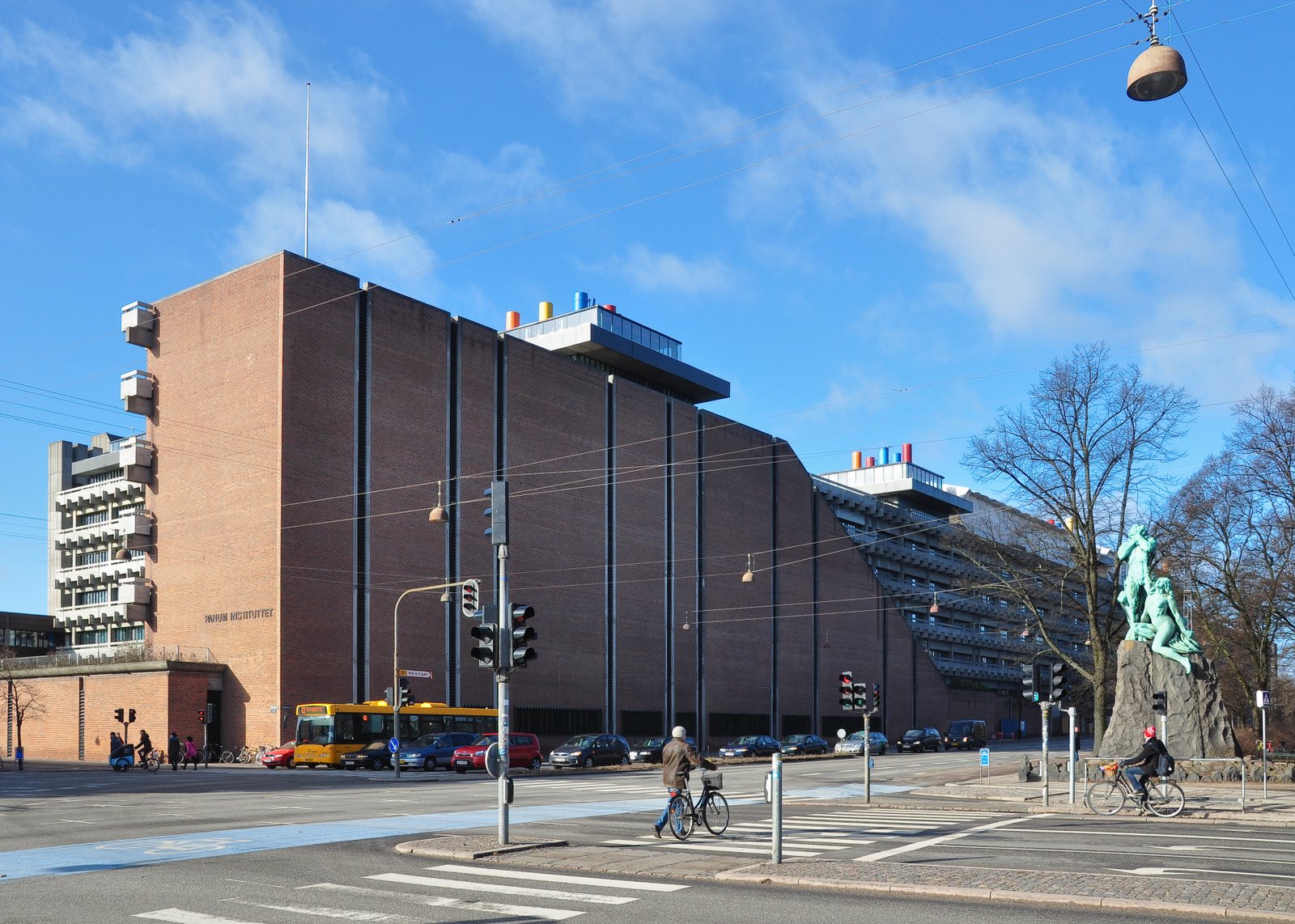 Panum Building — view