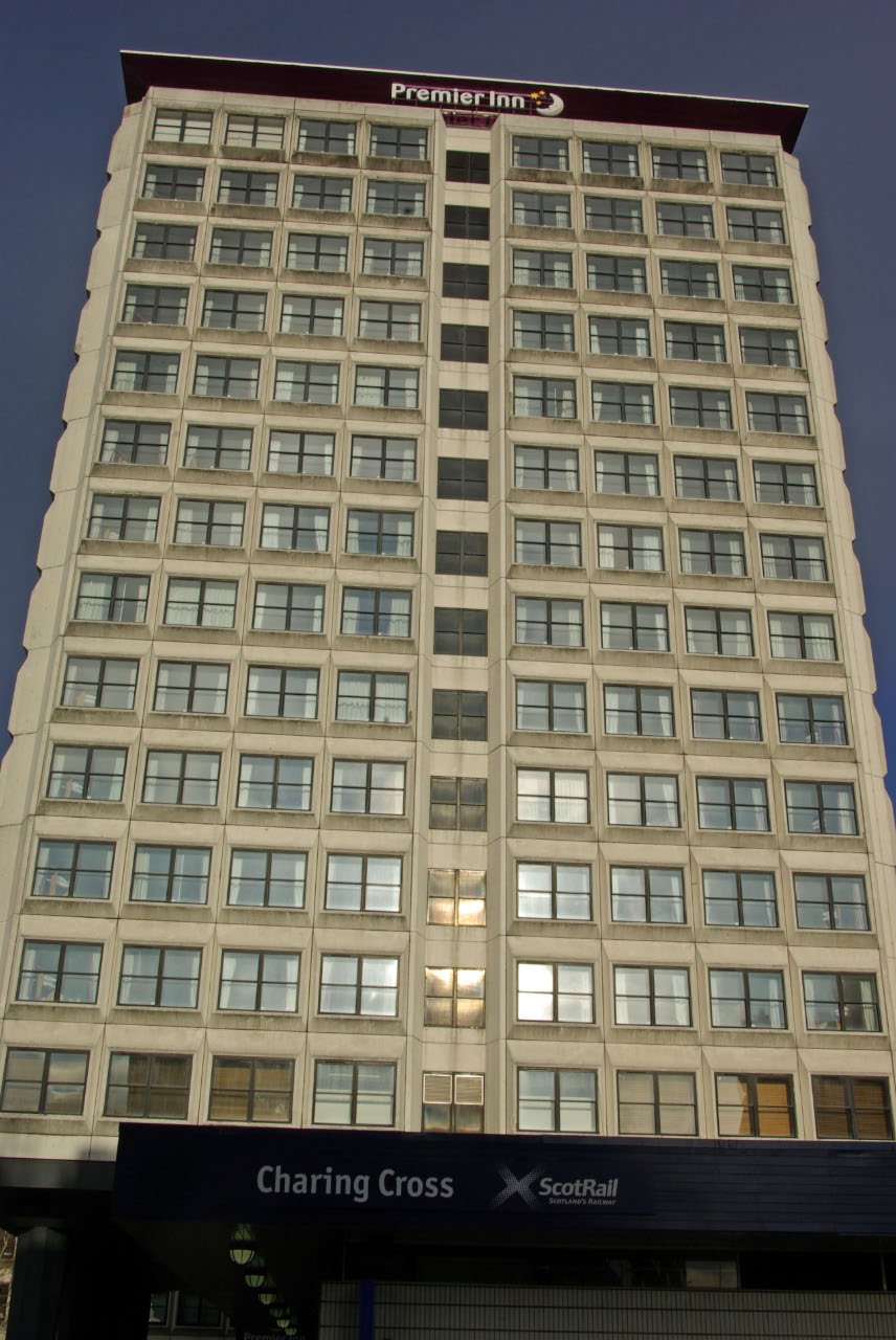 10 Elmbank Gardens — view