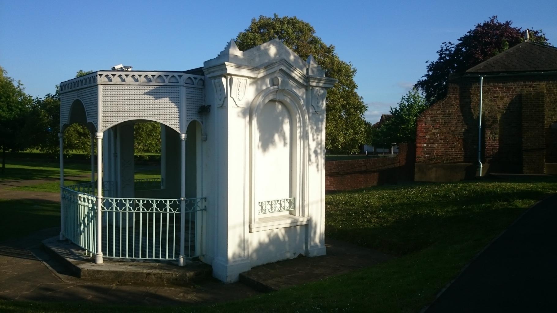 Radnor House — view