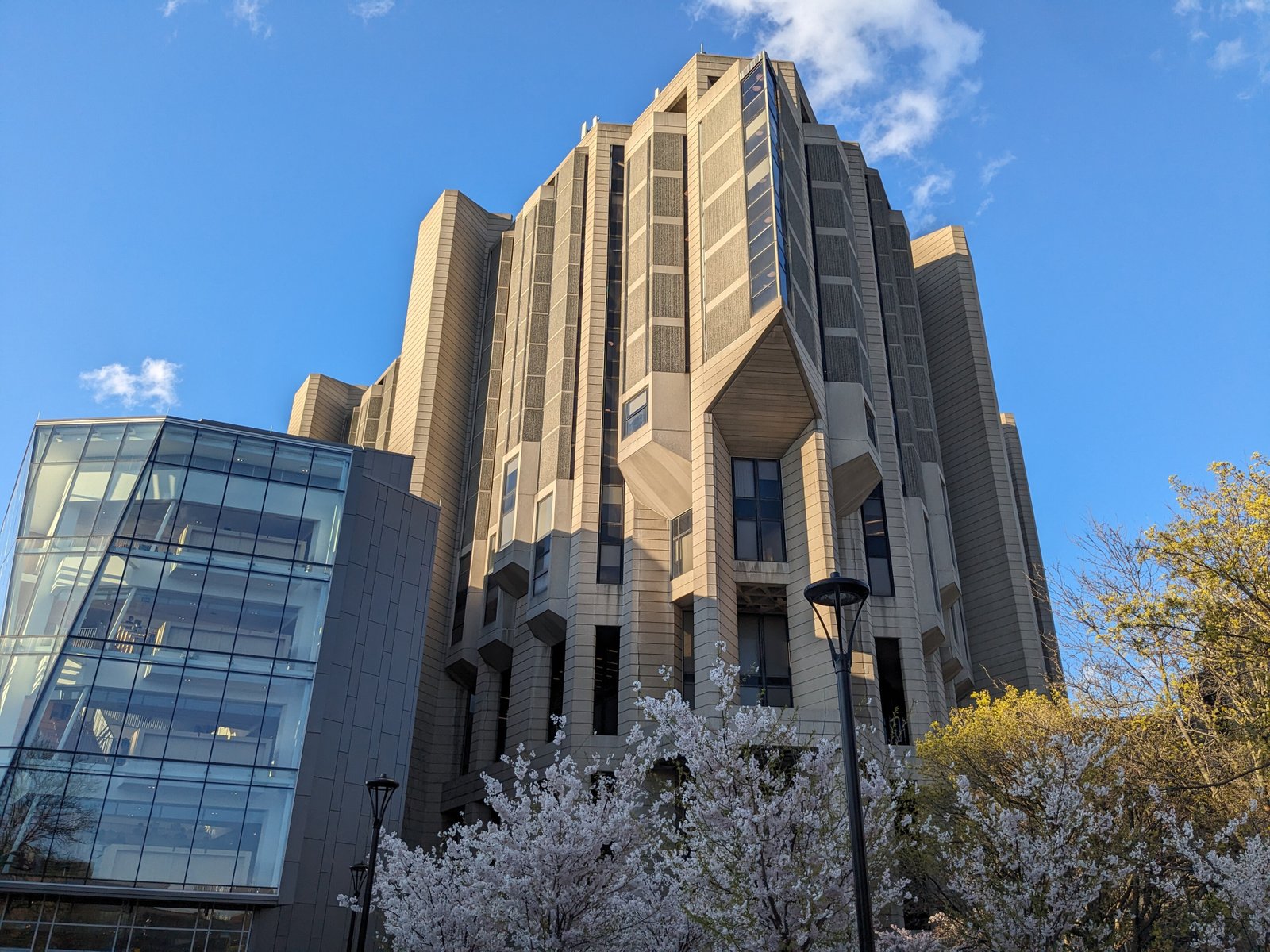 Robarts Library — view