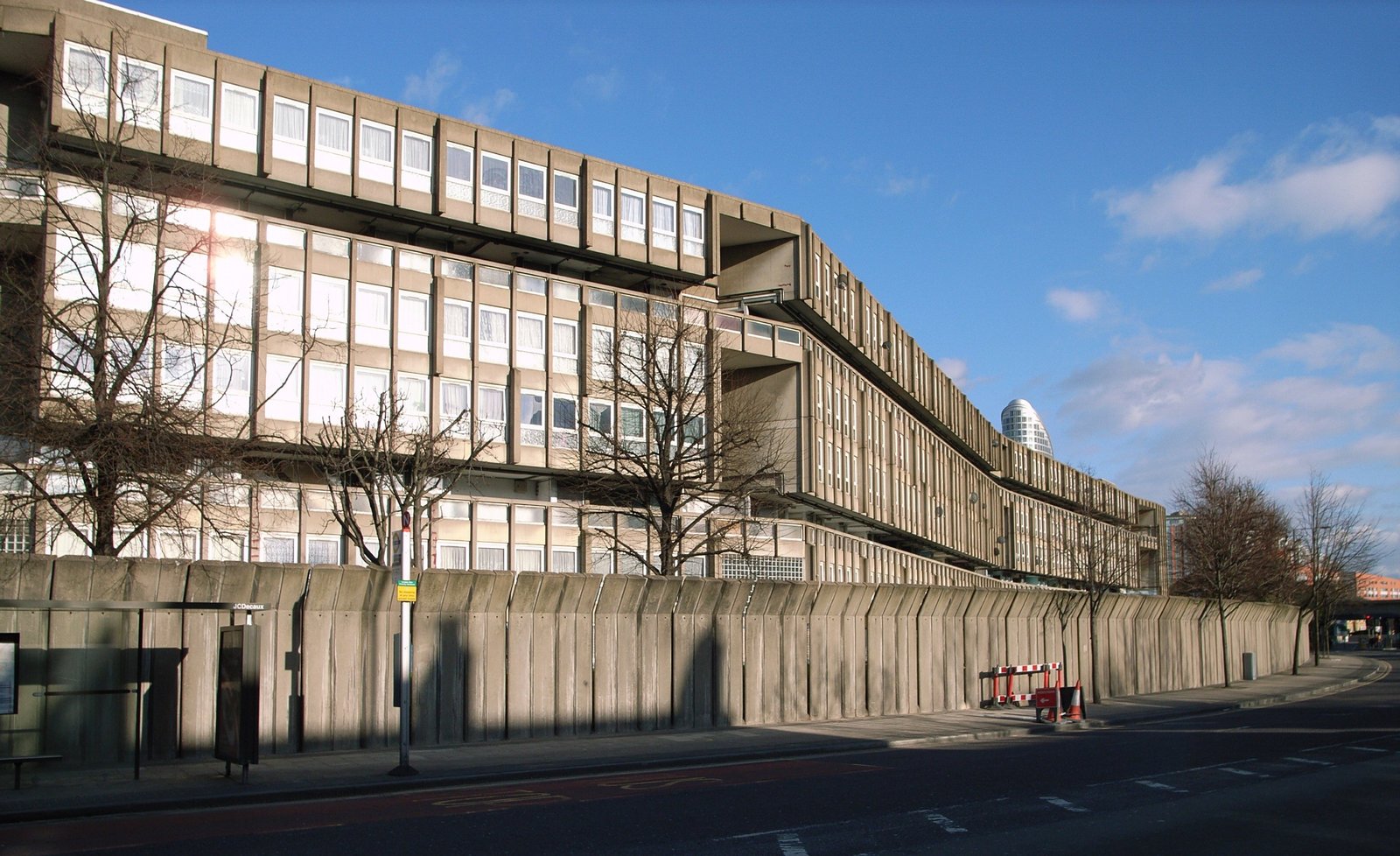 Robin Hood Gardens — view