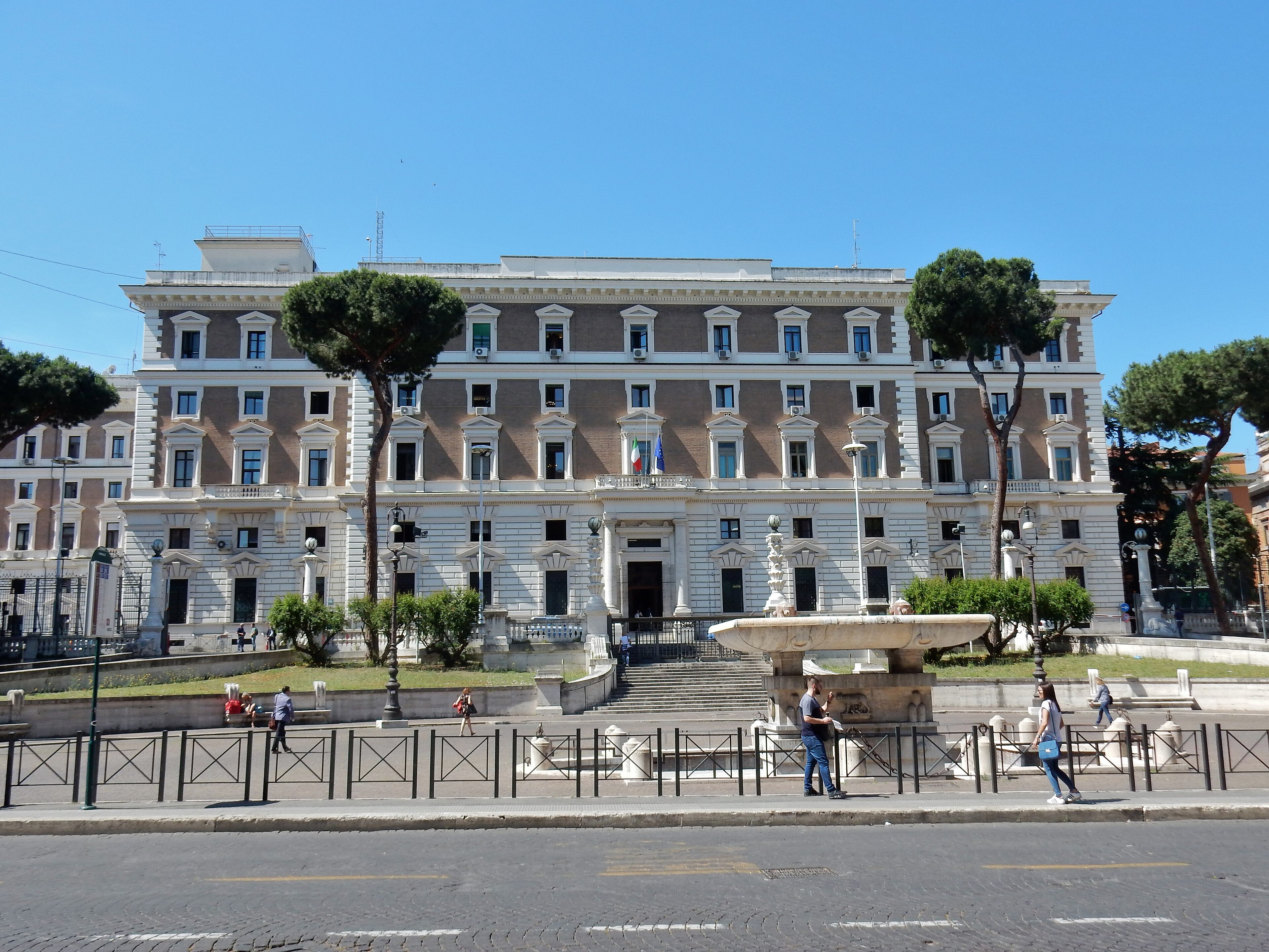 Palazzo del Viminale, Rome by Manfredo Manfredi