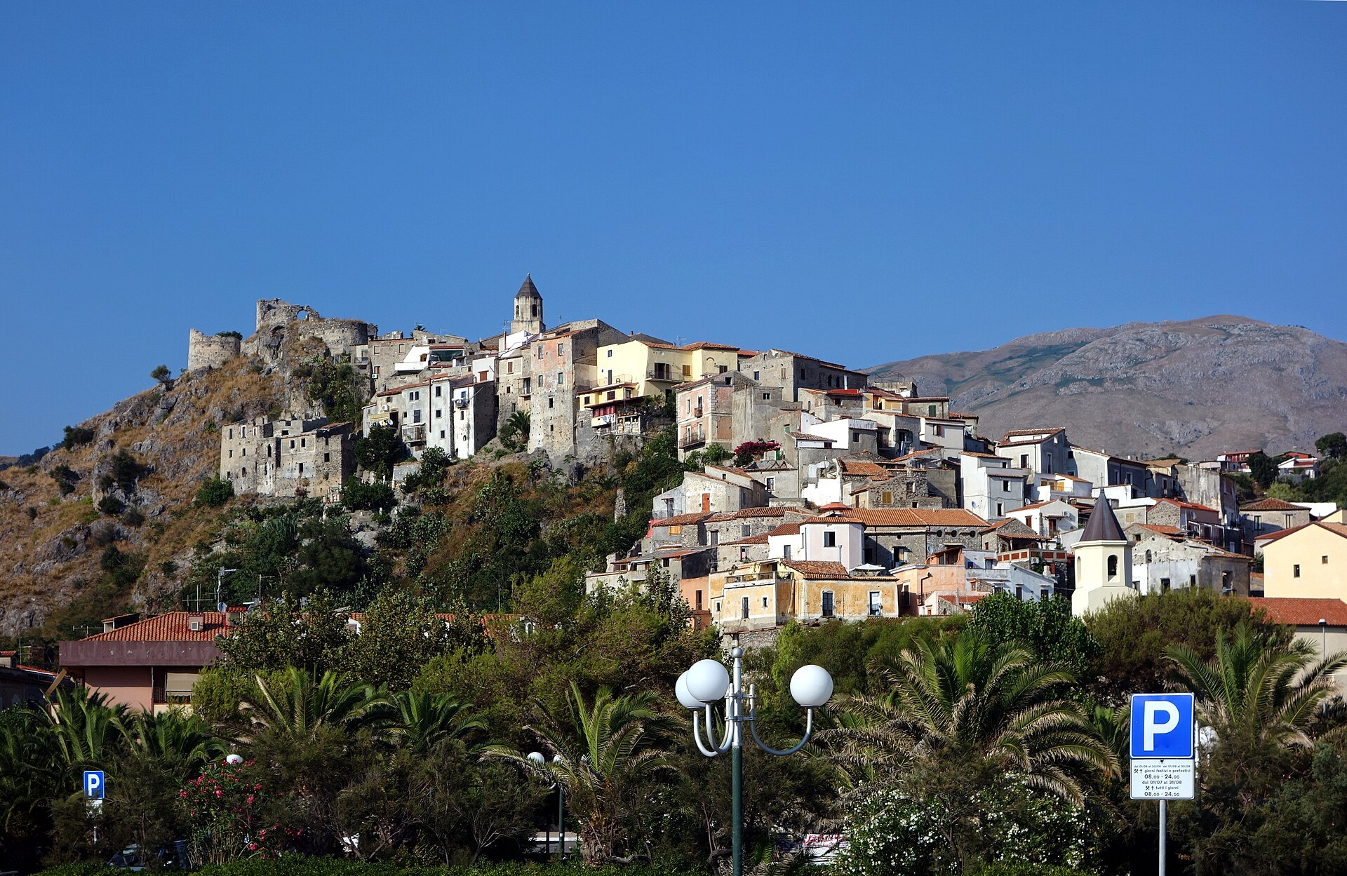 Scalea — via Wikimedia Commons