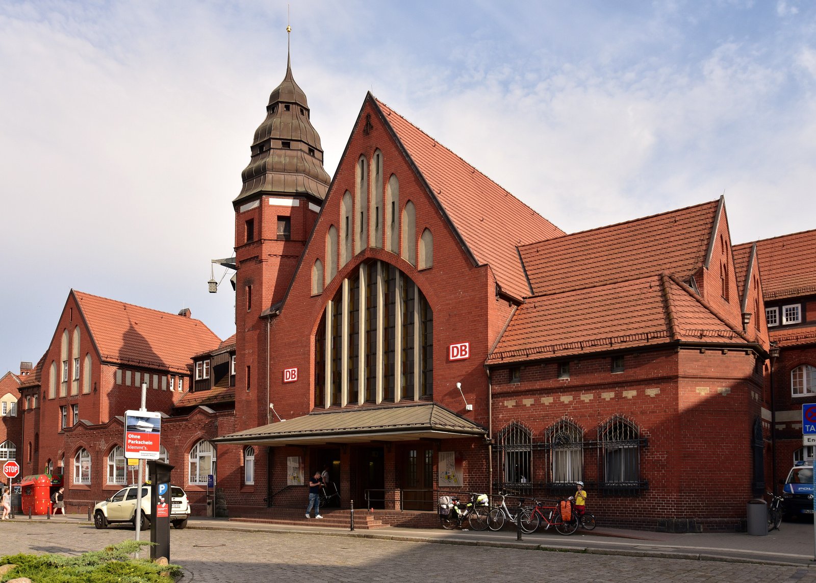 Stralsund Hauptbahnhof — view Stralsund Hauptbahnhof — view