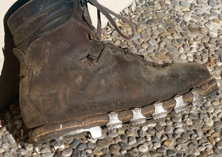 Alpine Cordwainers of Upper Bavaria: Lukas Meindl and the Mountain Footwear Heritage, 1928