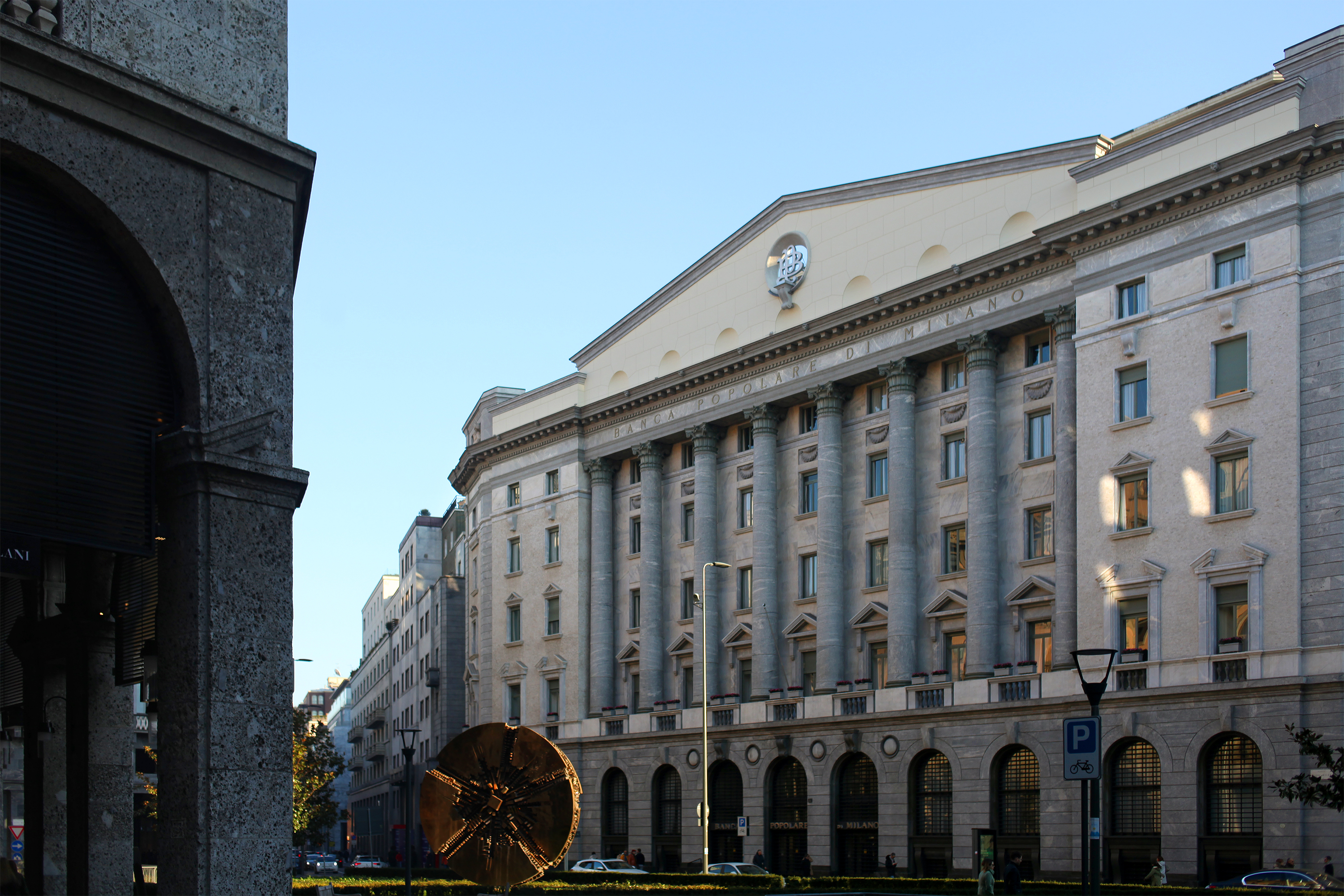 Palazzo della Banca Popolare di Milano by Giovanni Creppi