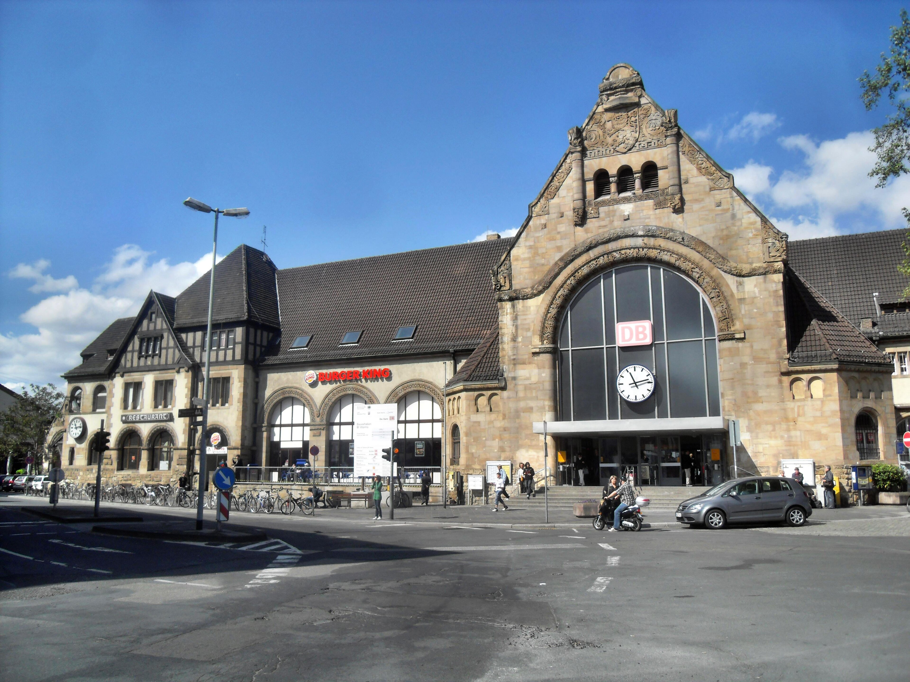 Worms Hauptbahnhof — view