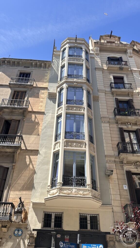 Carrer de Cucurulla 1–3 — the unlisted house, Barcelona