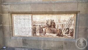 Plaça de Garriga i Bachs and the Monument to the Martyrs of 1809 — Barcelona Plaça de Garriga i Bachs and the Monument to the Martyrs of 1809 — Barcelona