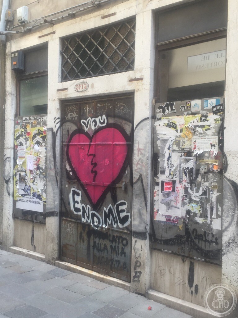 Street Art in San Marco — “You End Me” Heart and Urban Stencils in Calle de la Cortesia