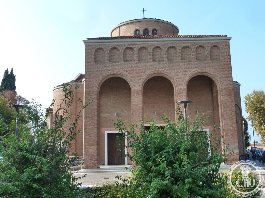 The Church of Sant’Antonio — Brick and Arches in the Città Giardino of the Lido