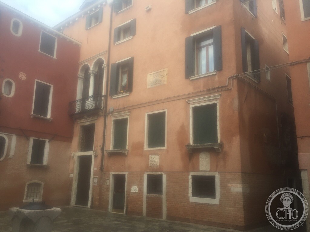 Corte Bollani and Palazzo Bollani Erizzo — a Secluded Courtyard in Castello