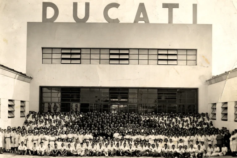 Before the Engines, the Waves: Ducati’s Scientific Radio Origins in Bologna, 1926
