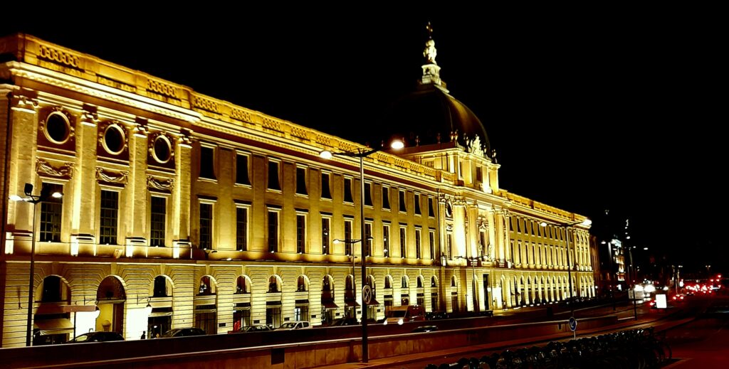 Alphonse Mucha at the Grand Hôtel-Dieu (Lyon)