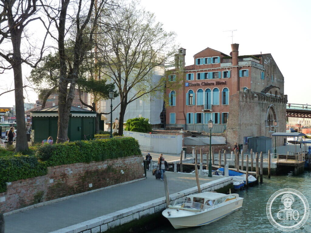 Santa Chiara — the Convent Venice Cut Away, and the Wall That Stayed
