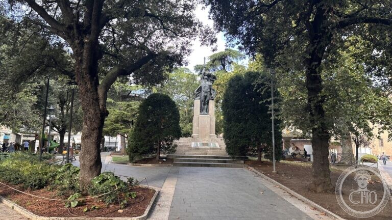 Monumento ai Caduti — Boifava’s War Memorial in Piazza Ferrari, Rimini (1926) – Virtual Tour 360°