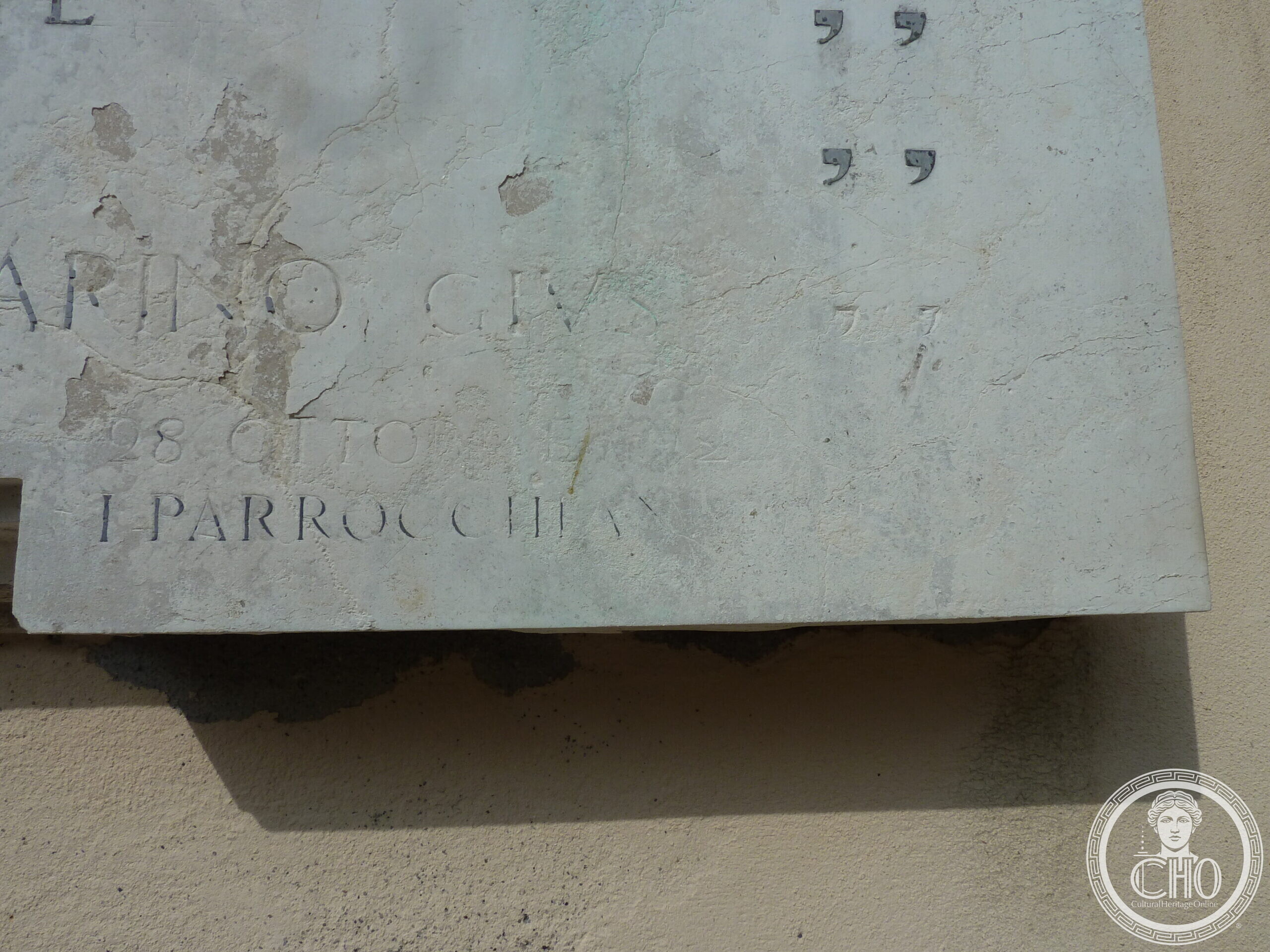 Close view of the war memorial of the San Nicola da Tolentino parish in Venice, with the carved date 28 October 1922
