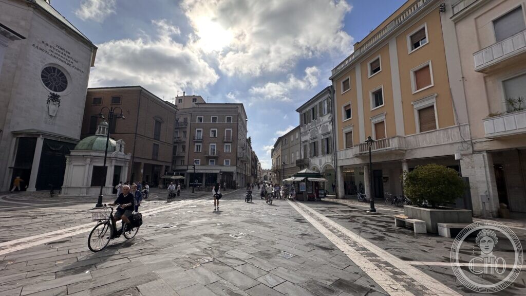 The square looking towards its open north end, with the tempietto and church at the left