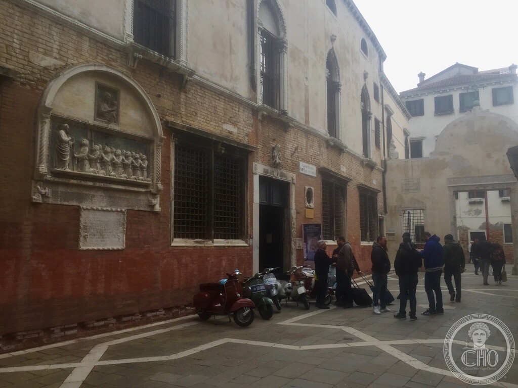 The Scuola Grande di San Giovanni Evangelista and Its Kneeling Brothers
