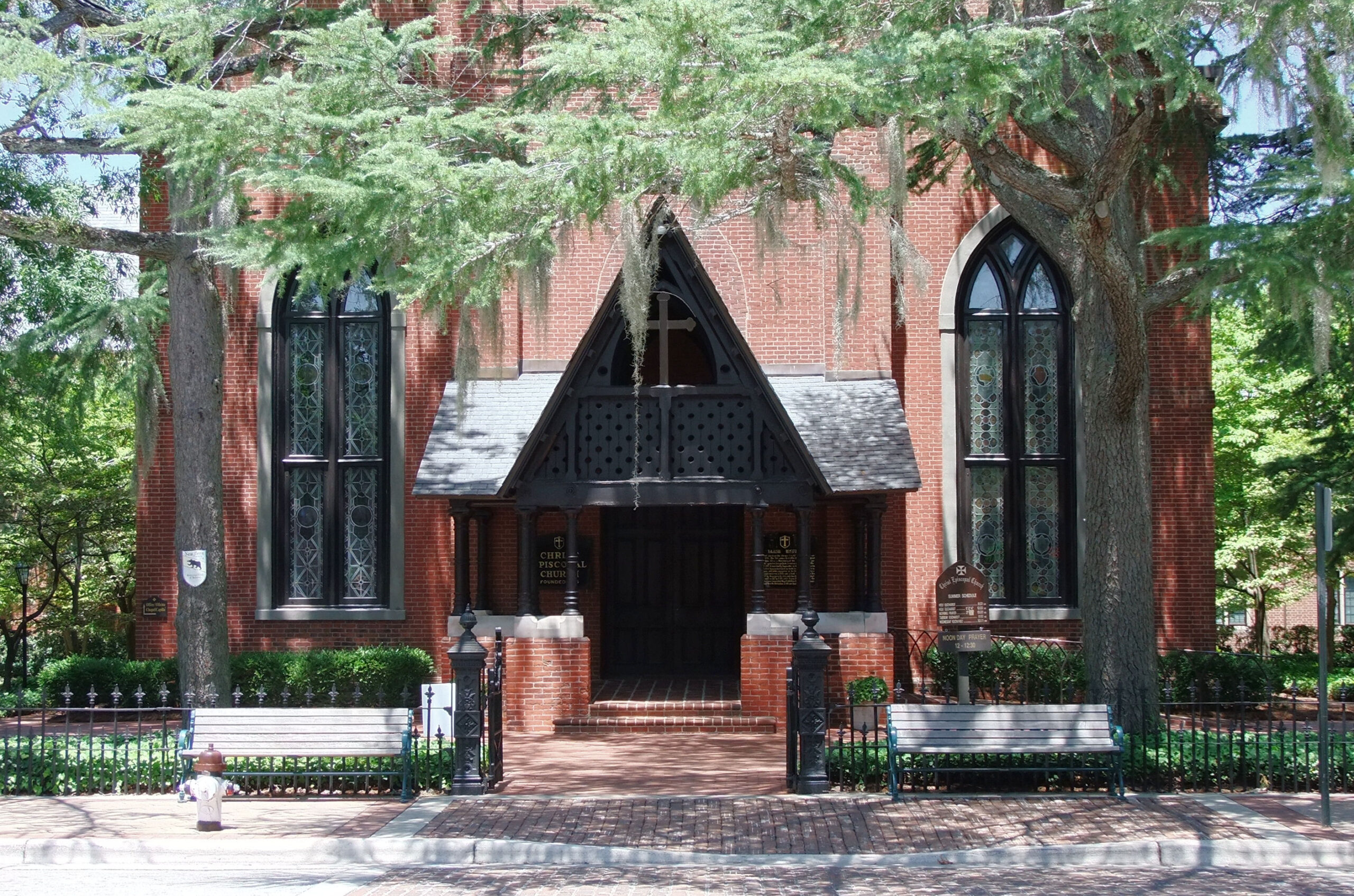 Christ Episcopal Church and Parish House (New Bern, North Carolina) — view