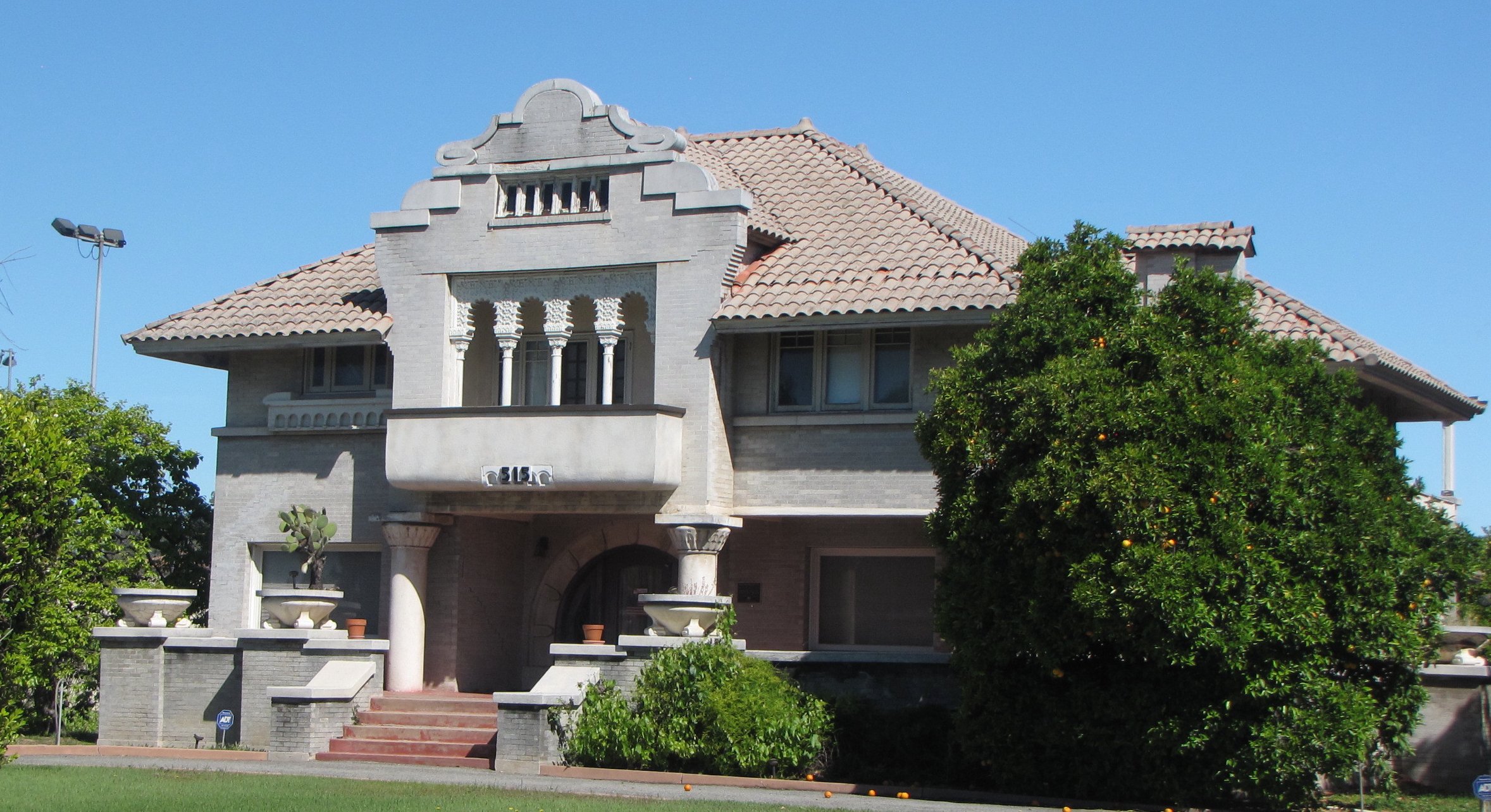 Hetebrink House — view