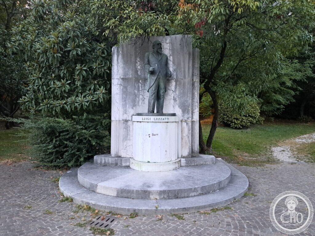 Monument to Luigi Luzzatti — the Deputy of Oderzo Who Became Prime Minister, in the Parco Ca’ Diedo