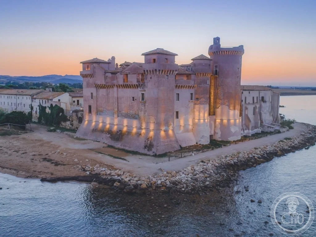 OmoGirando Santa Severa e la mostra «I colori che ritornano»