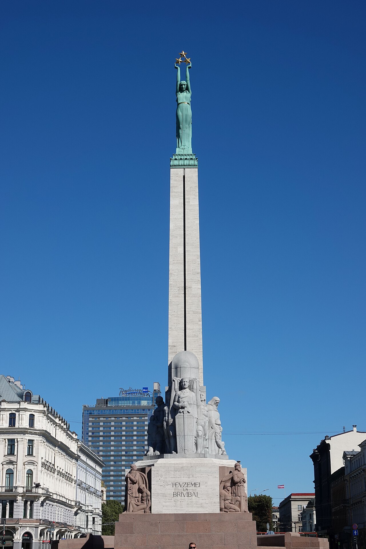 Freedom Monument, Riga