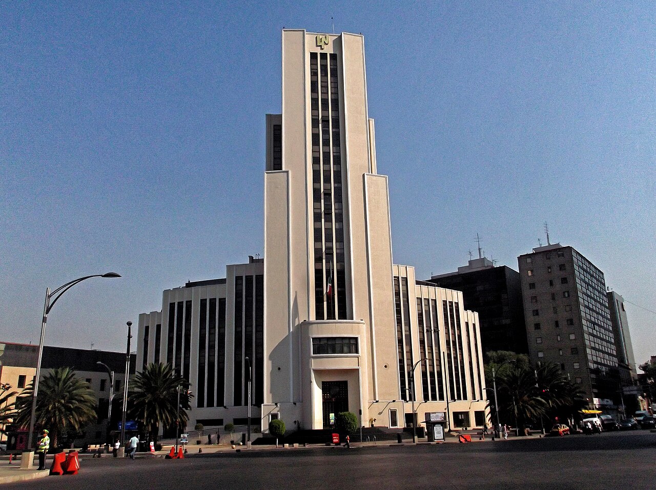 El Moro Building (Loteria Nacional)
