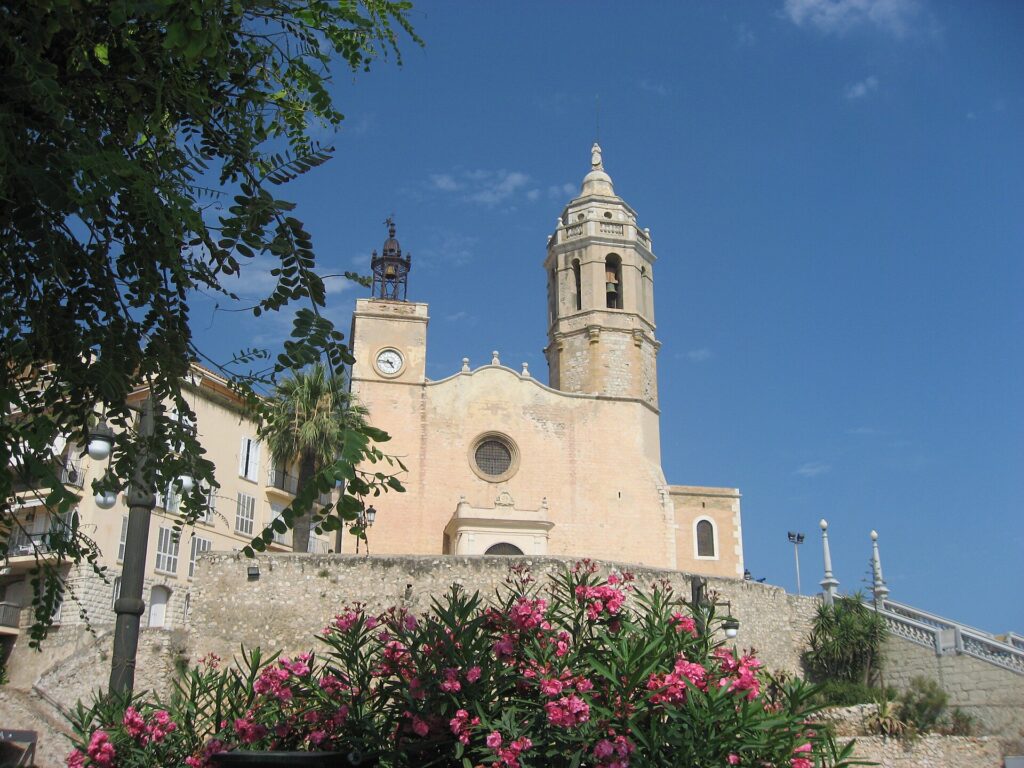 Sitges Beyond the Beach: Modernisme, Wine Heritage and the Villages of the Garraf