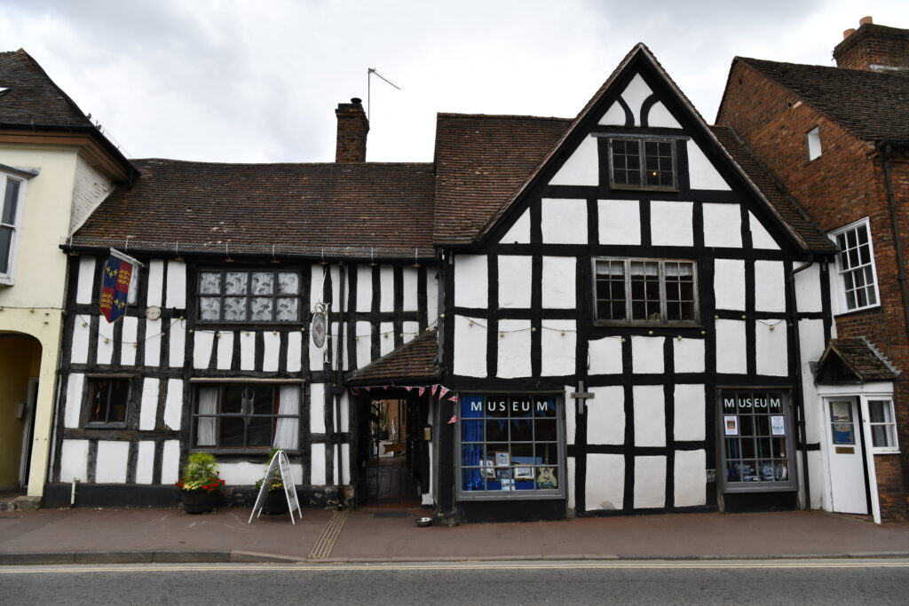 The Tudor House Museum in Upton upon Severn — exterior