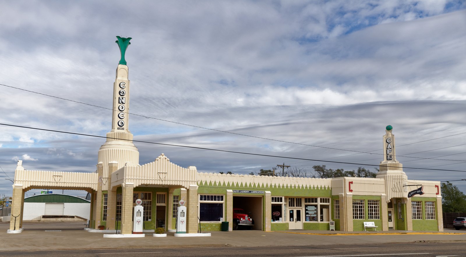 U-Drop Inn Tower Station Art Deco Route 66 Shamrock Texas