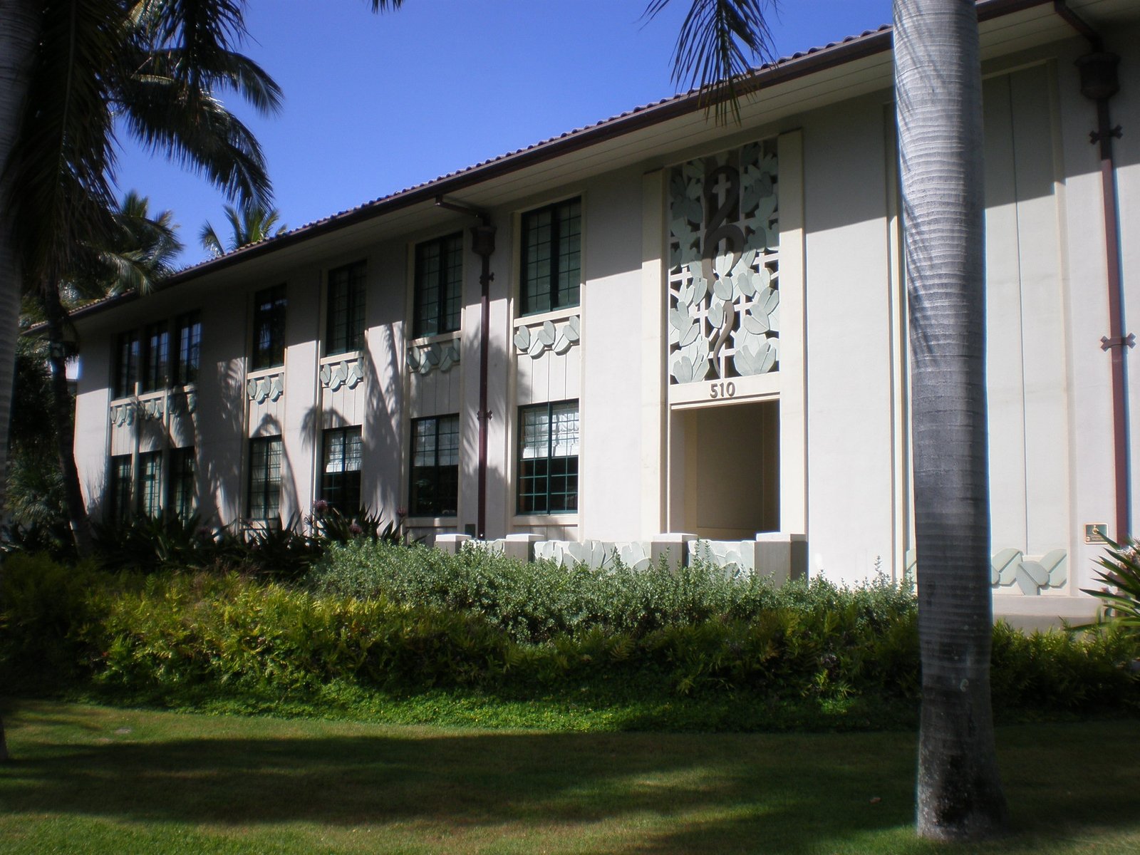 Two-story Art Deco Hawaiian Style Mabel Smyth Memorial Building on Punchbowl Street Honolulu 1941