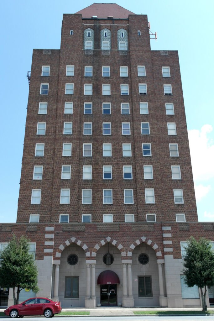 Hotel Kinston (1927–1928), Kinston, North Carolina