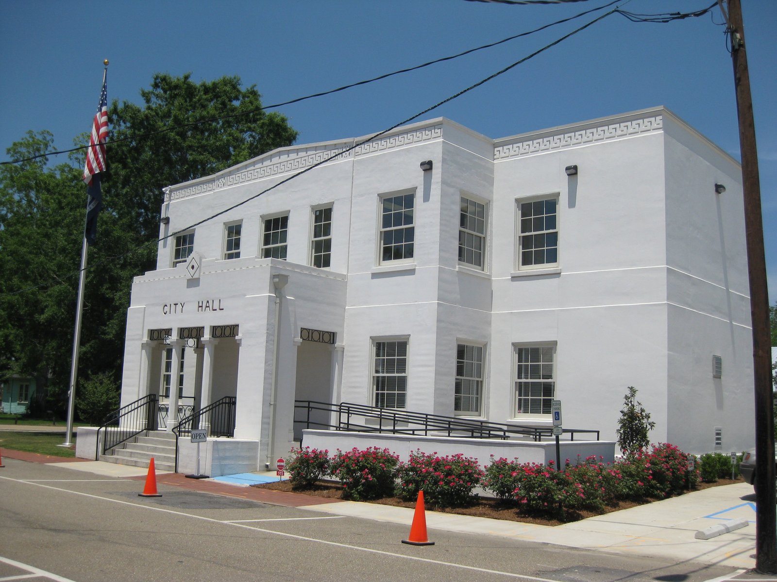 Denham Springs City Hall (1940), WPA Art Deco two-story concrete building, Denham Springs, Louisiana.