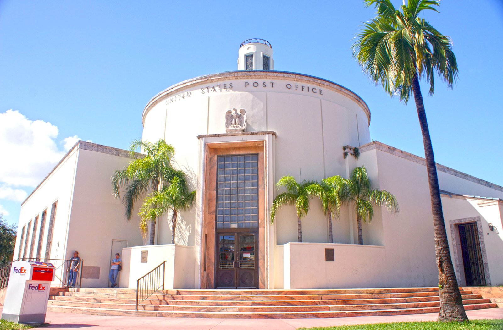 Miami Beach Post Office (1937), Art Moderne WPA building with circular rotunda, cone roof and cupola on Washington Avenue, Miami Beach, Florida.